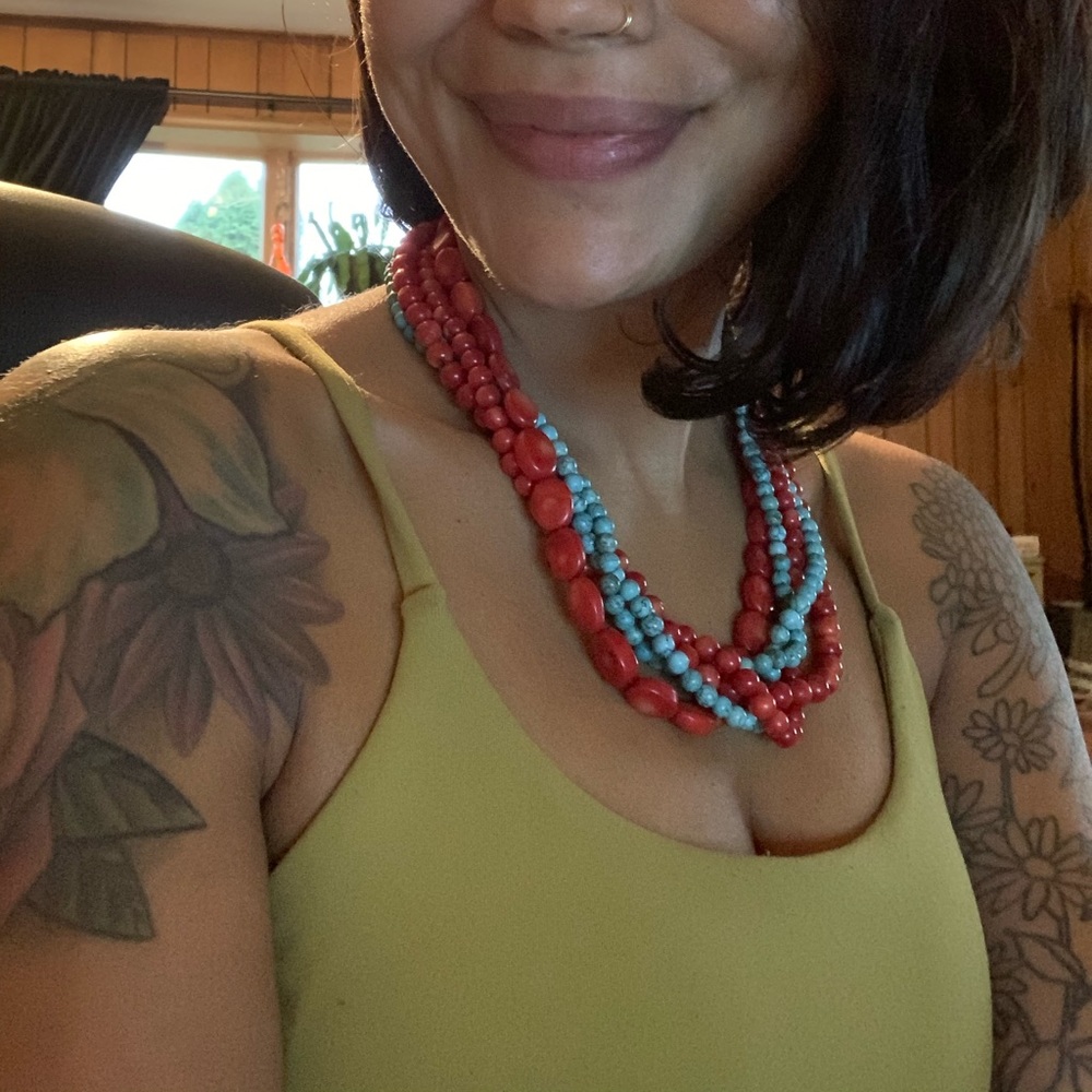 Beautiful turquoise necklace. Vintage